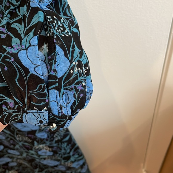 Who What Wear long sleeve lined asymmetrical dress size small - Picture 9 of 9